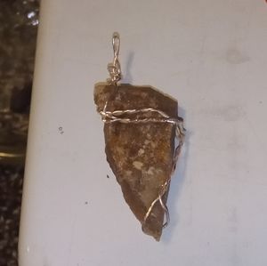 Wire-wrapped rock